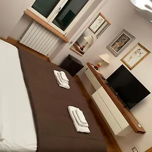 Appartamento La Casa Di Andrew, Napoli