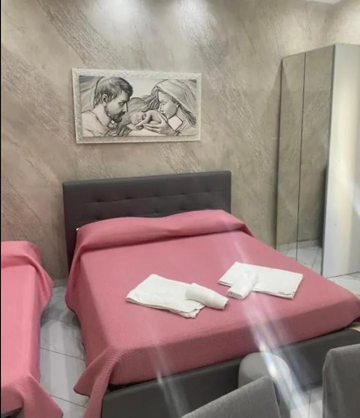 Casa Sul Muretto Napoli 0*,  Italia